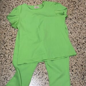 Vibrant Green Women's Scrub Set